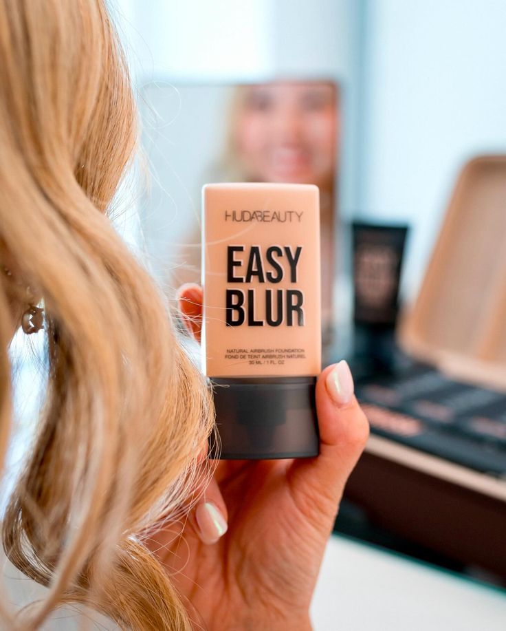 Easy BLUR FOUNDATION